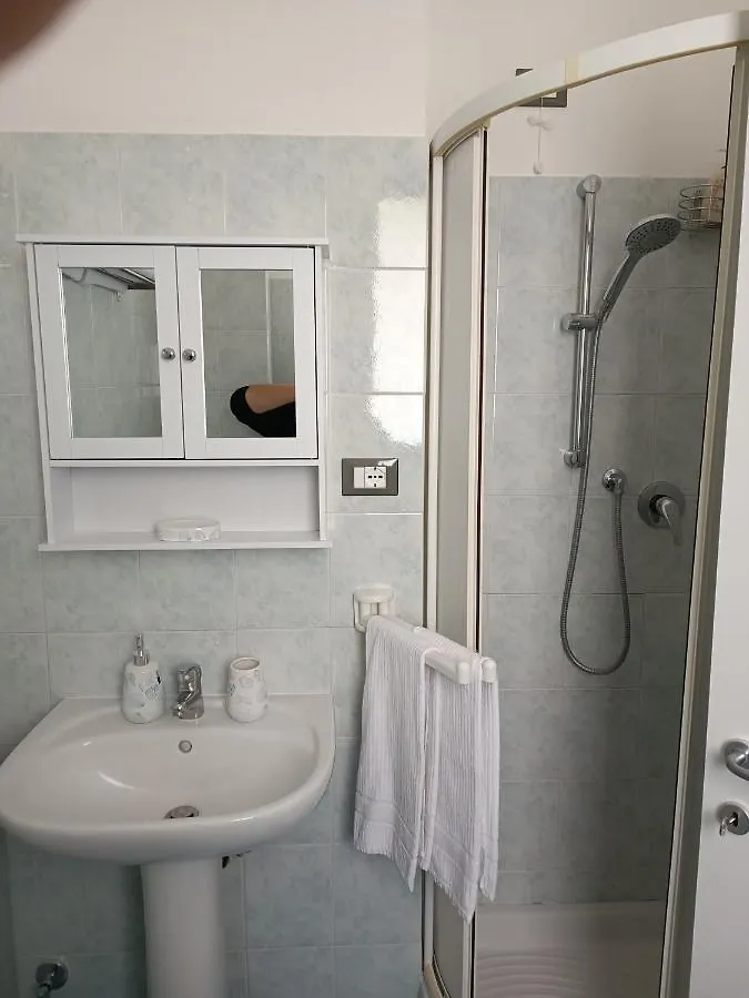 Villa Caribe Affittacamere Монтероссо-аль-Маре